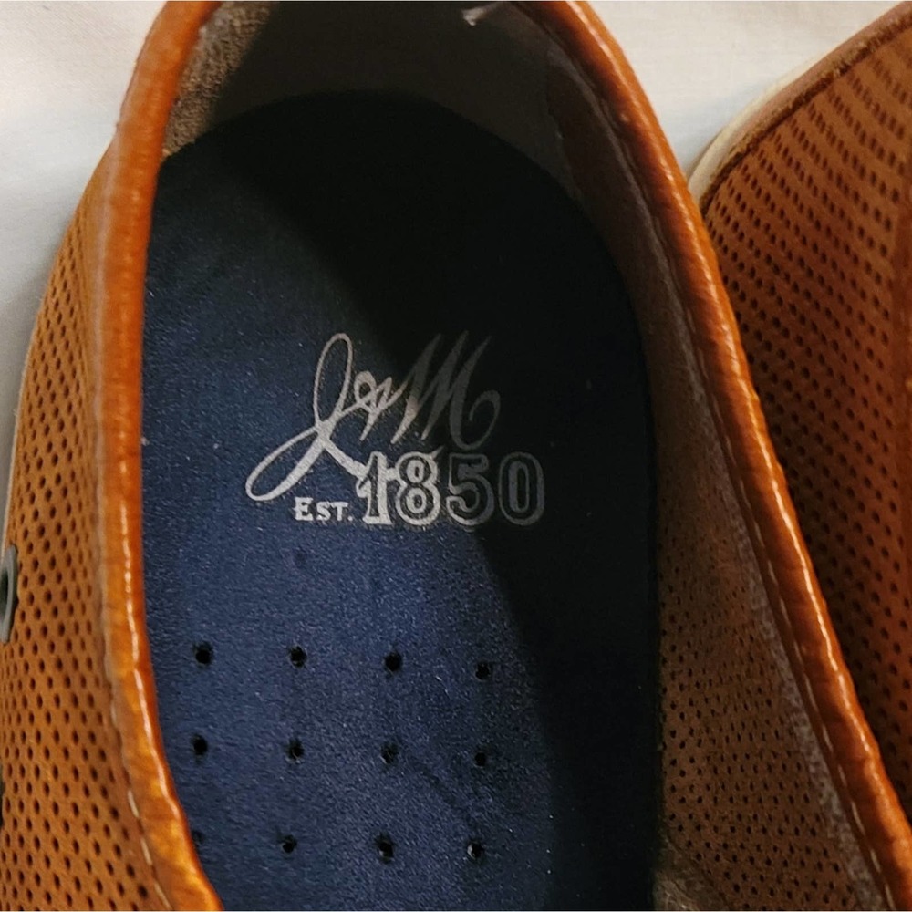 Johnston and Murphy Perforated Leather Shoes - Picture 2 of 5